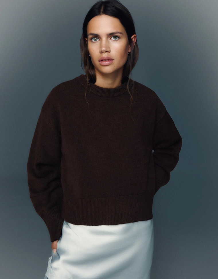 Свитер оверсайз с рифленым низом