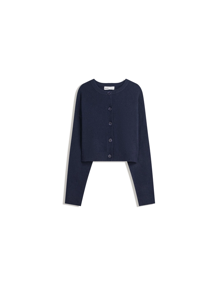 Кардиган на пуговицах из мягкой ткани