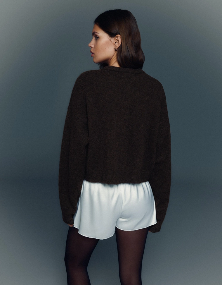 Кардиган на пуговицах из мягкой ткани