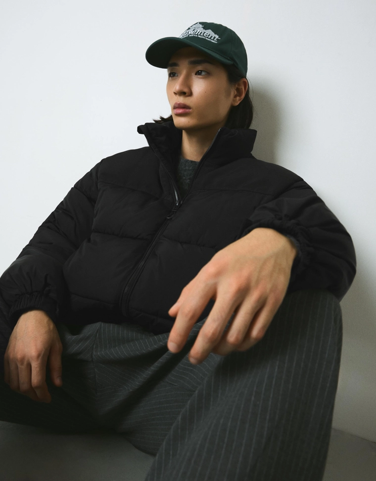 Технологичный пуховик