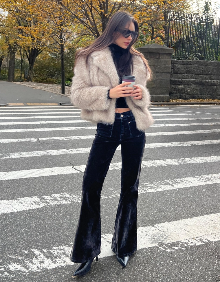 Куртка из искусственного меха