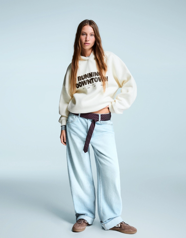 Худи оверсайз с капюшоном и принтом