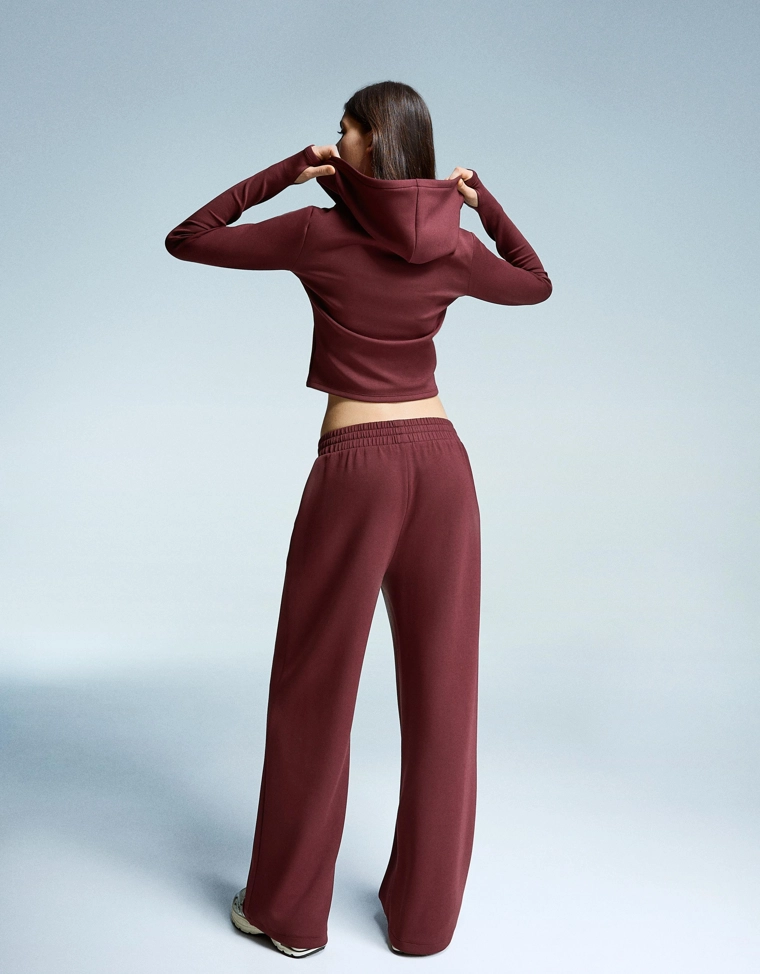 Худи из мягкого модала на молнии с капюшоном