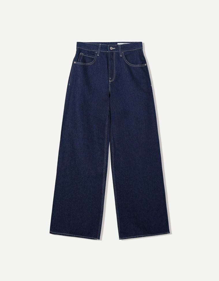 Джинсы с широкими штанинами