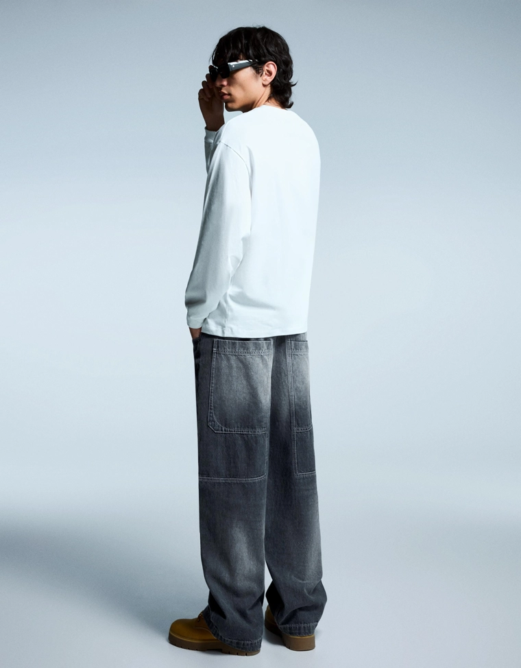 Джинсы объемного свободного кроя