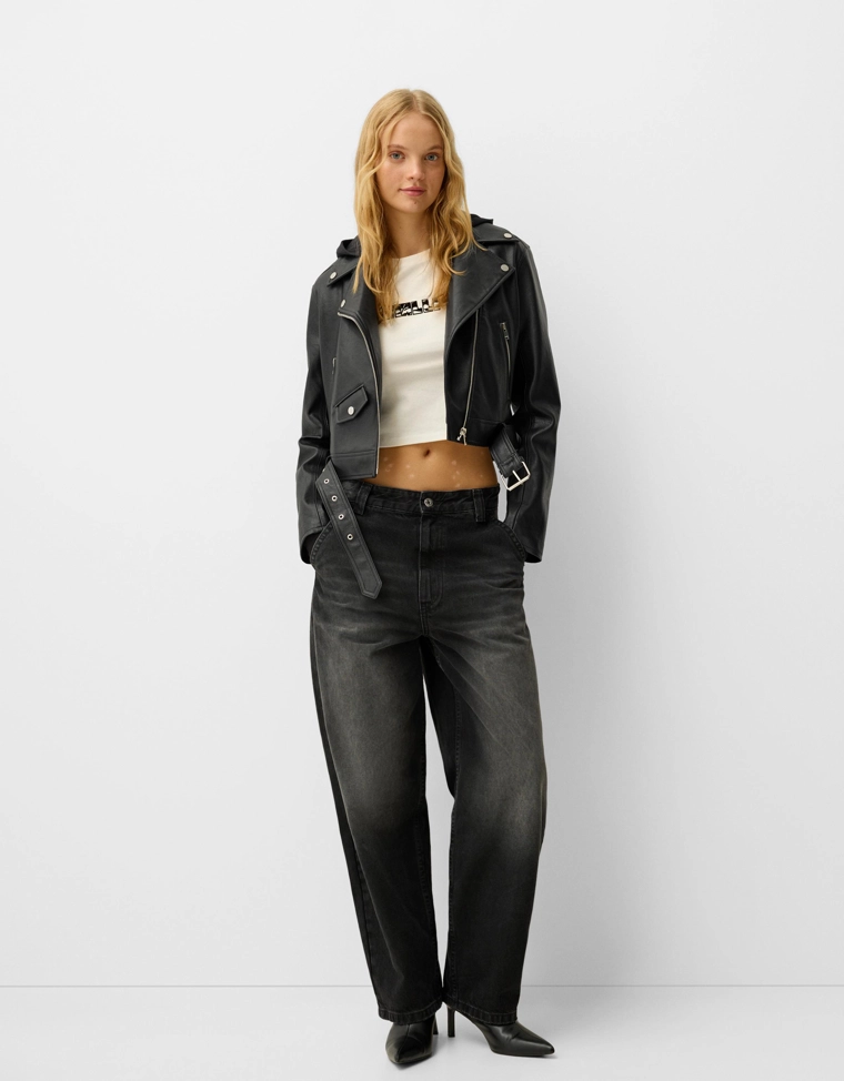 Куртка в байкерском стиле из искусственной кожи