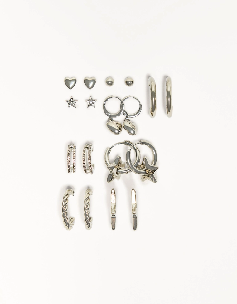 Набор из девяти пар серег