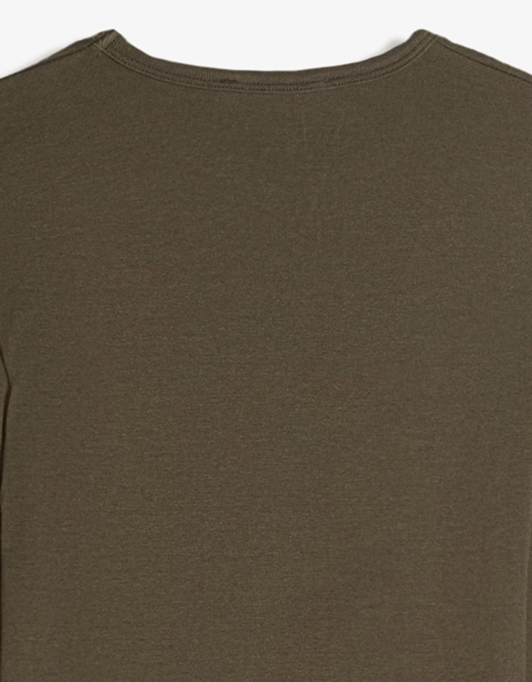 Топ с длинными рукавами