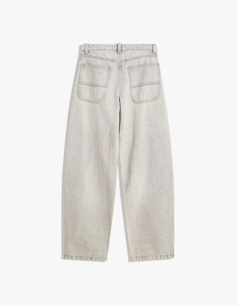 Джинсы бананы свободного кроя