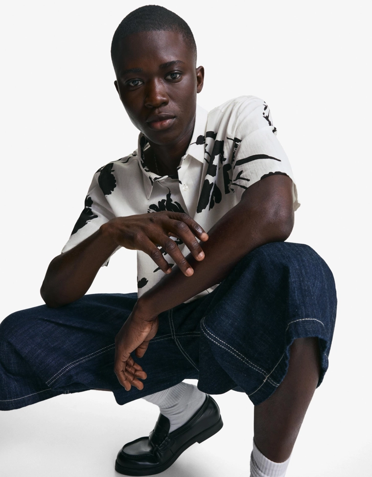 Рубашка в стиле рустик с короткими рукавами и принтом