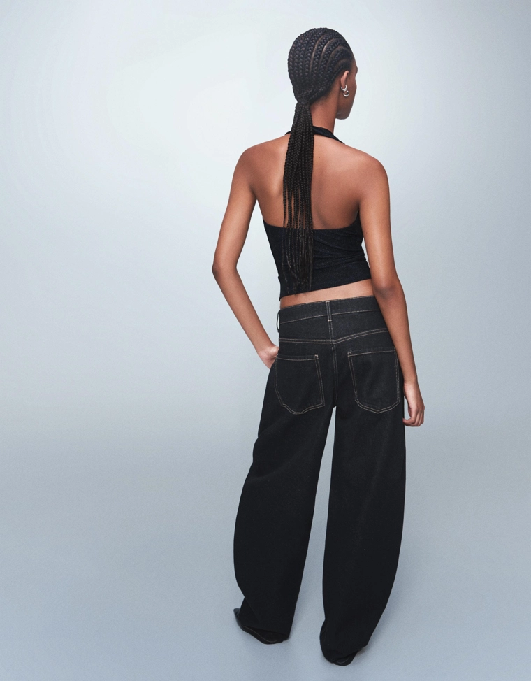 Топ с горловиной халтер, драпированным вырезом и блестящим эффектом