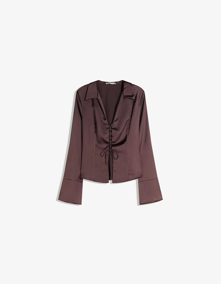 Сатиновая рубашка со шнуровкой