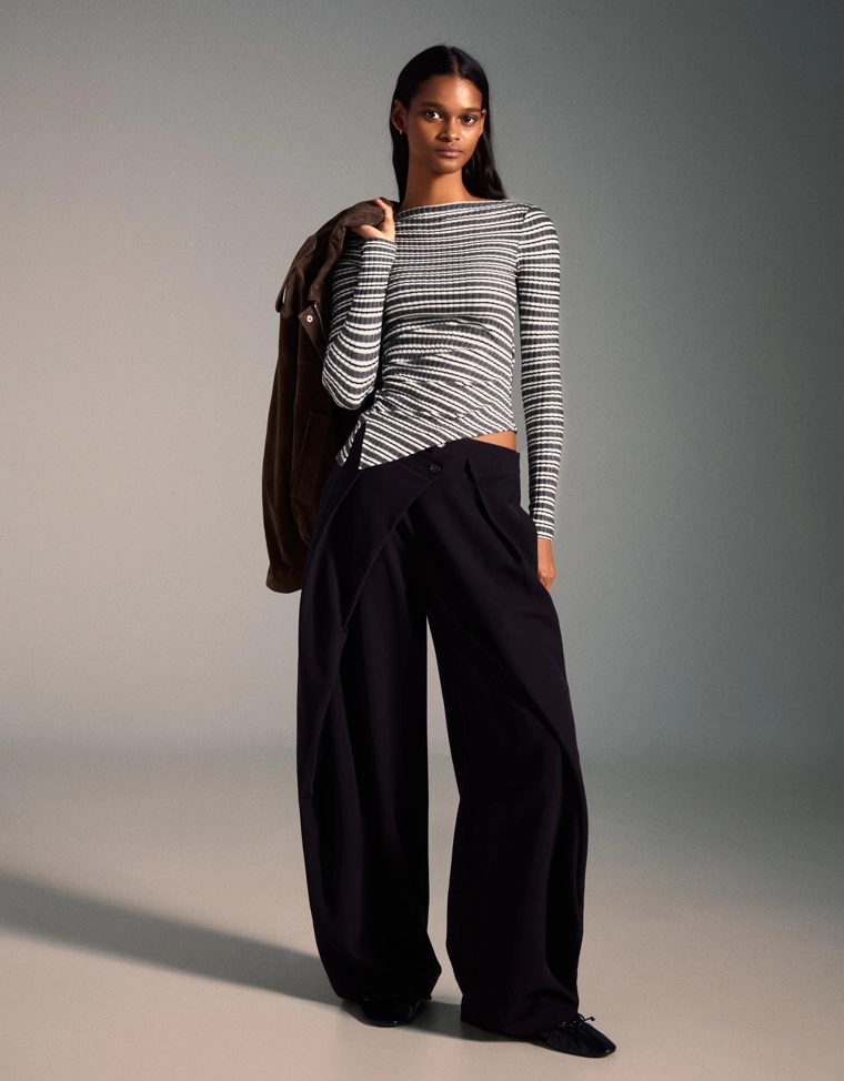 Футболка асимметричного кроя с длинными рукавами