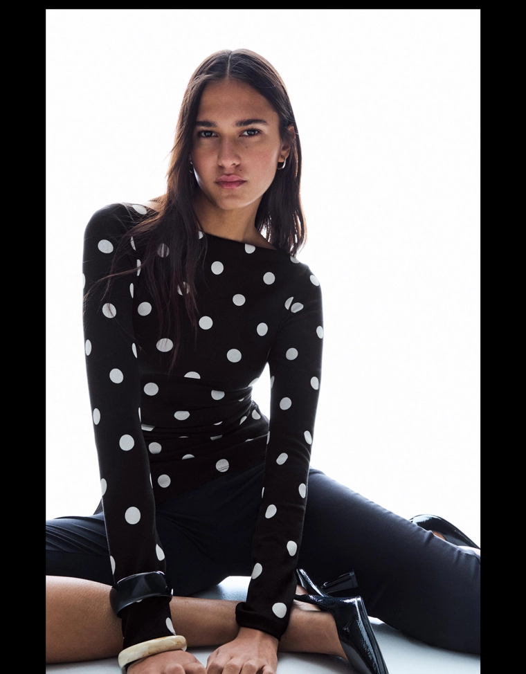 Футболка асимметричного кроя с длинным рукавом