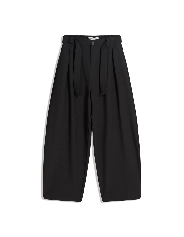 Брюки-баллоны приталенного кроя с ремнем