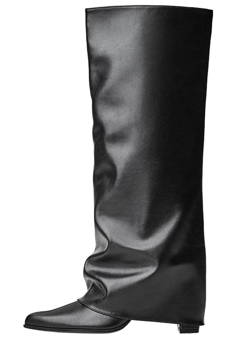 Сапоги на каблуке с длинными отворотами в виде брюк