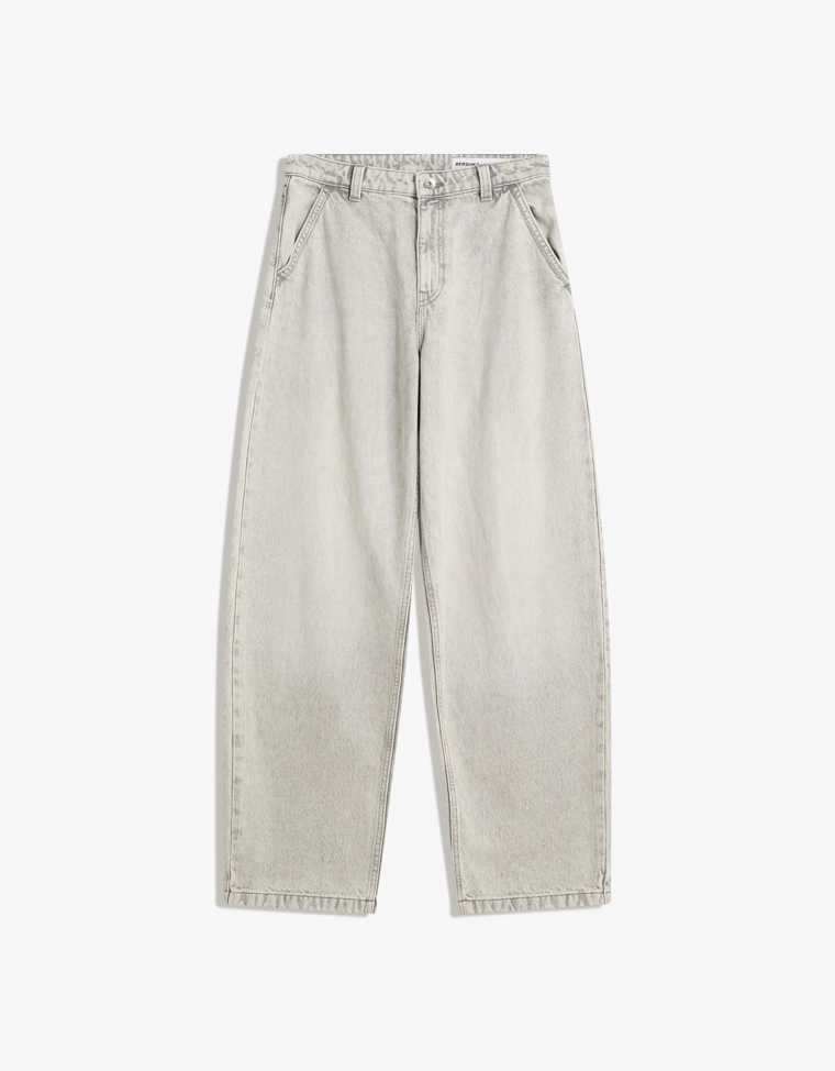 Джинсы бананы свободного кроя