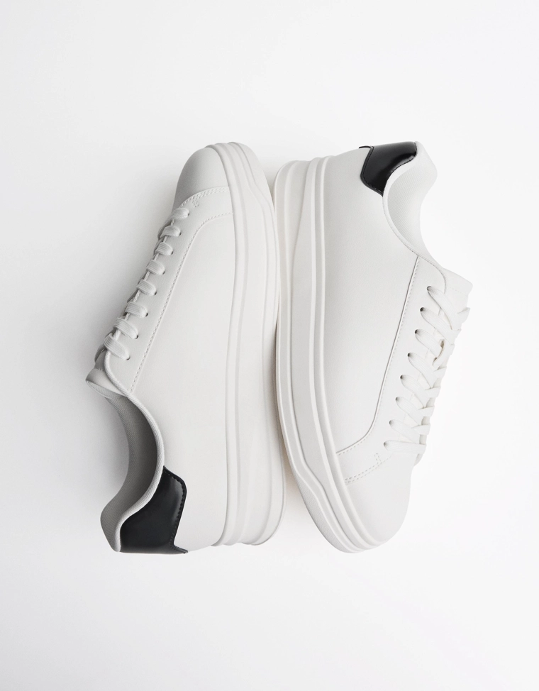 Базовые кроссовки