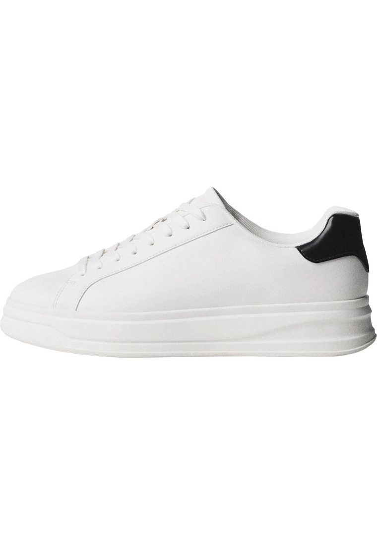 Базовые кроссовки