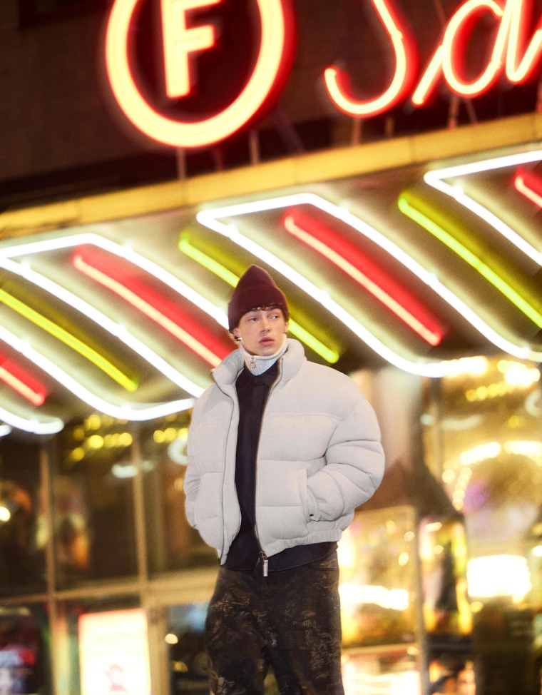 Пуховик крупной вязки