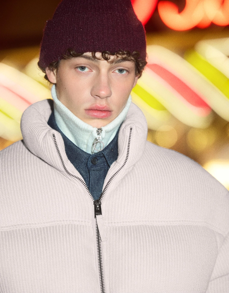 Пуховик крупной вязки