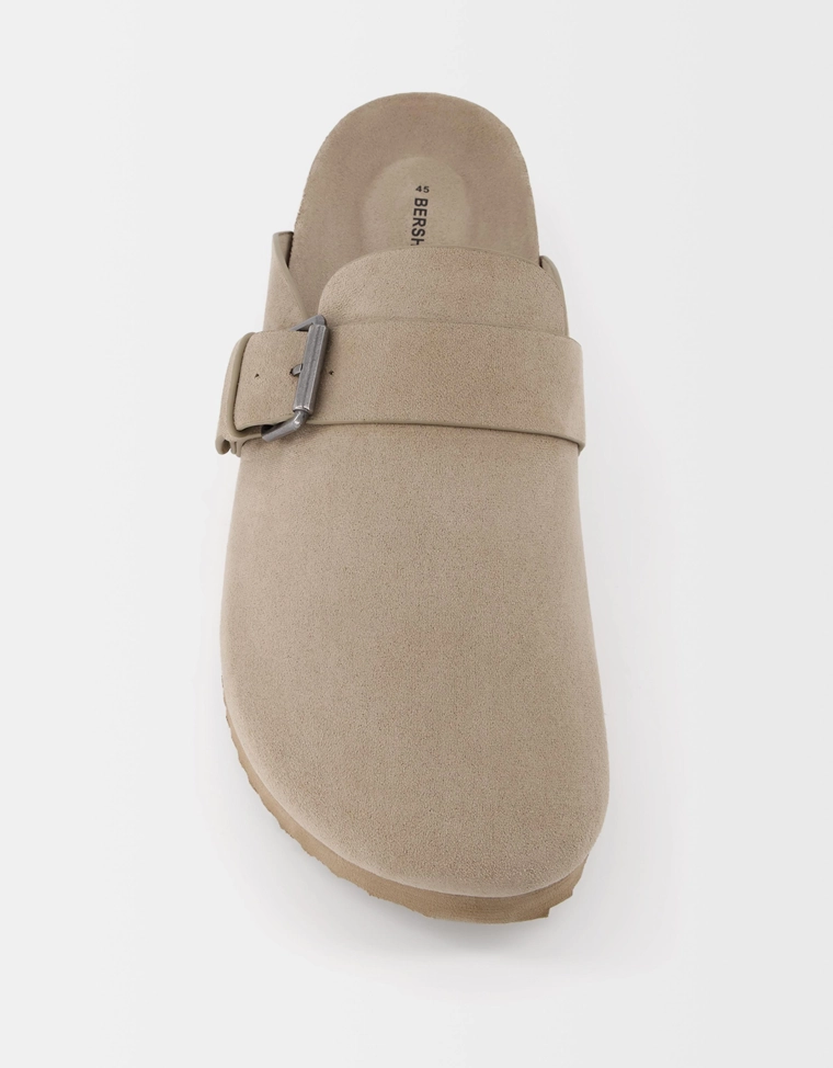 Сабо с пряжкой