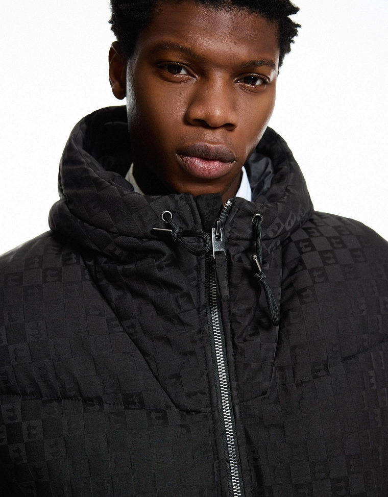 Куртка-пуховик с монограммой