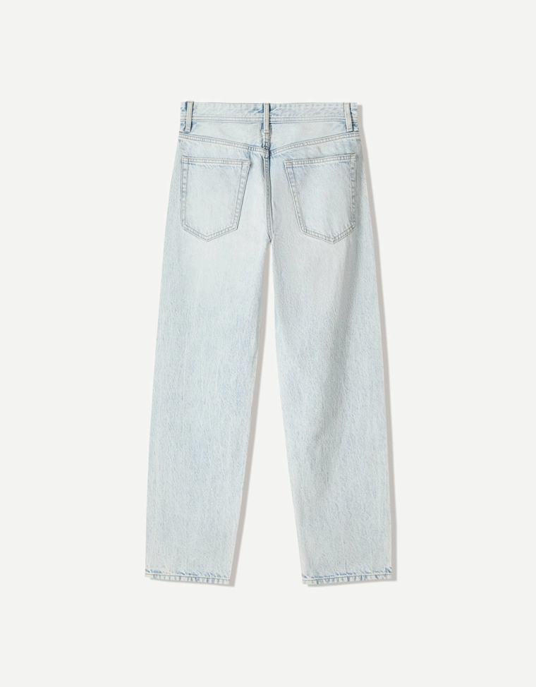 Джинсы прямого кроя