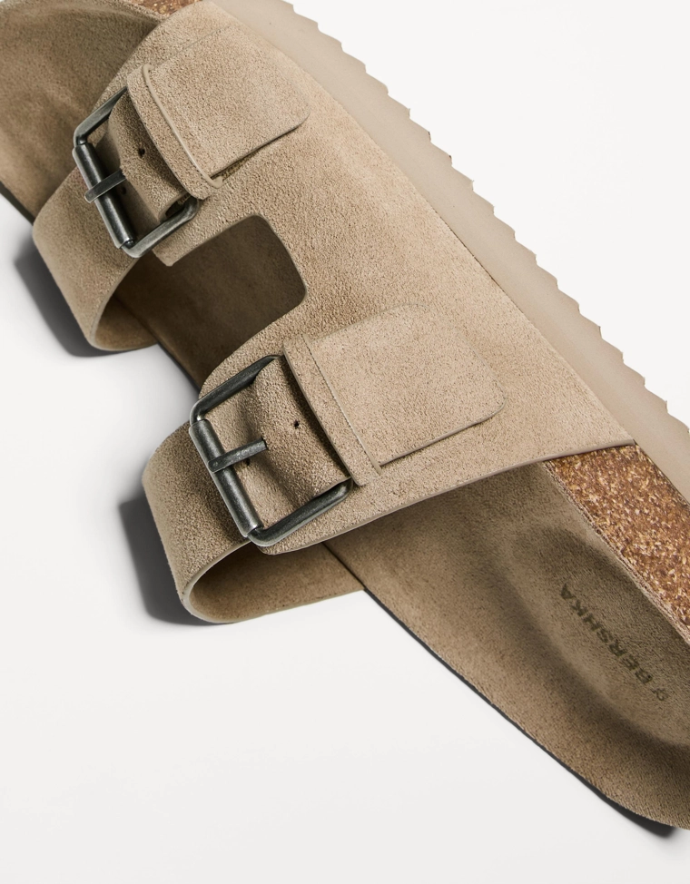 Кожаные сандалии с пряжками