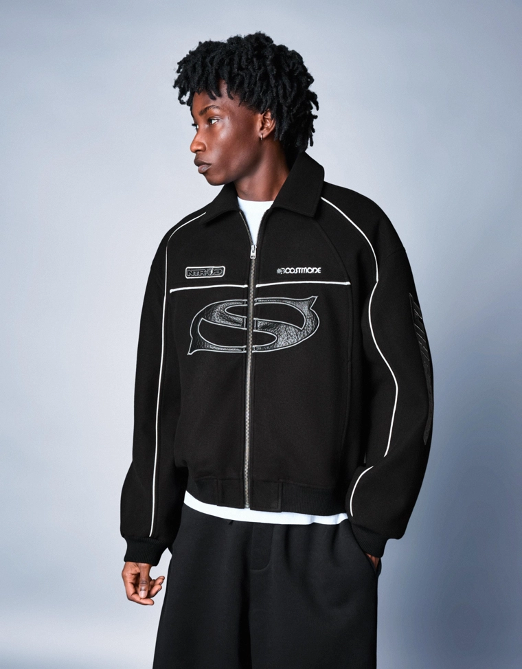 Куртка из фетра с аппликациями