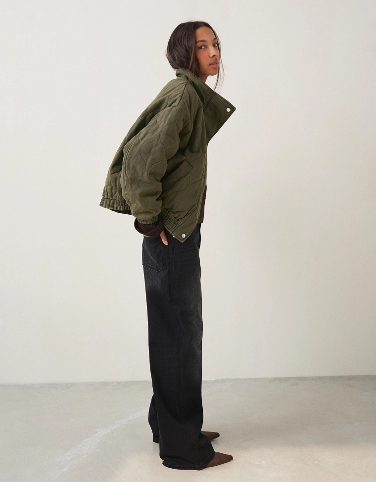 Куртка с вышивкой и узором «косы»