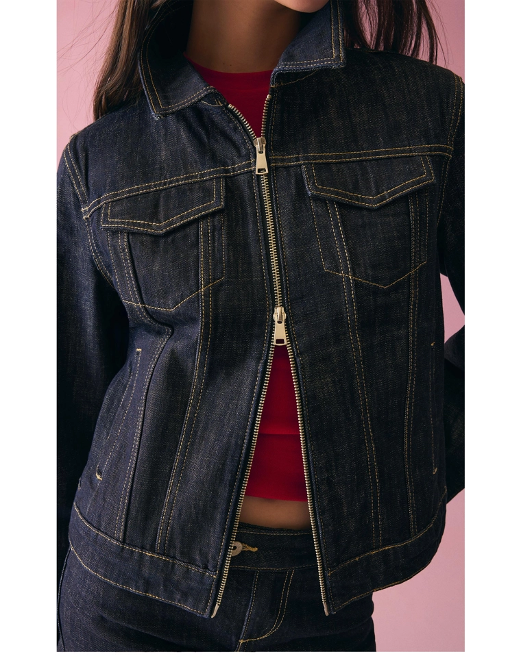 Джинсовая куртка на молнии