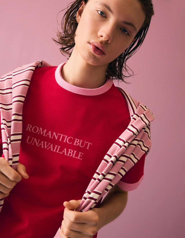 Футболка с короткими рукавами, контрастной отделкой и принтом