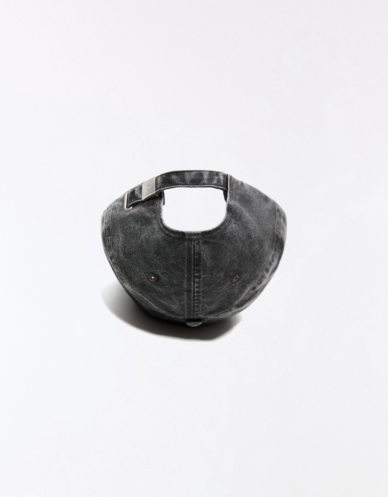 Кепка с вышивкой