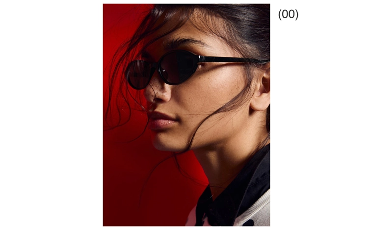 Солнцезащитные очки в овальной пластиковой оправе