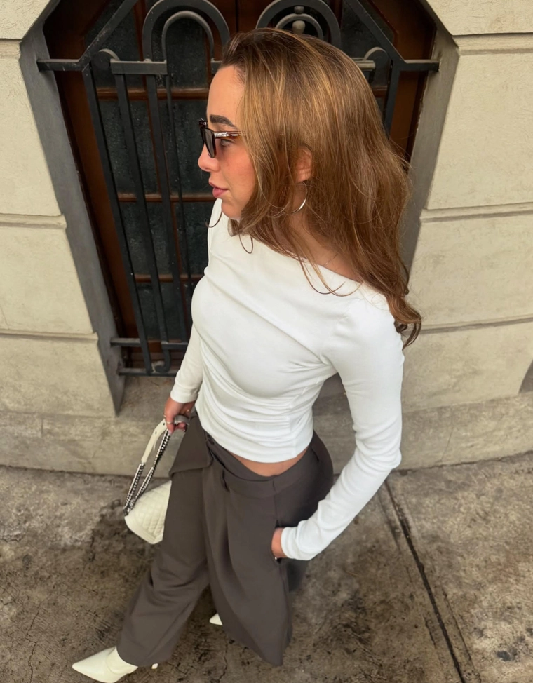 Футболка асимметричного кроя с длинным рукавом