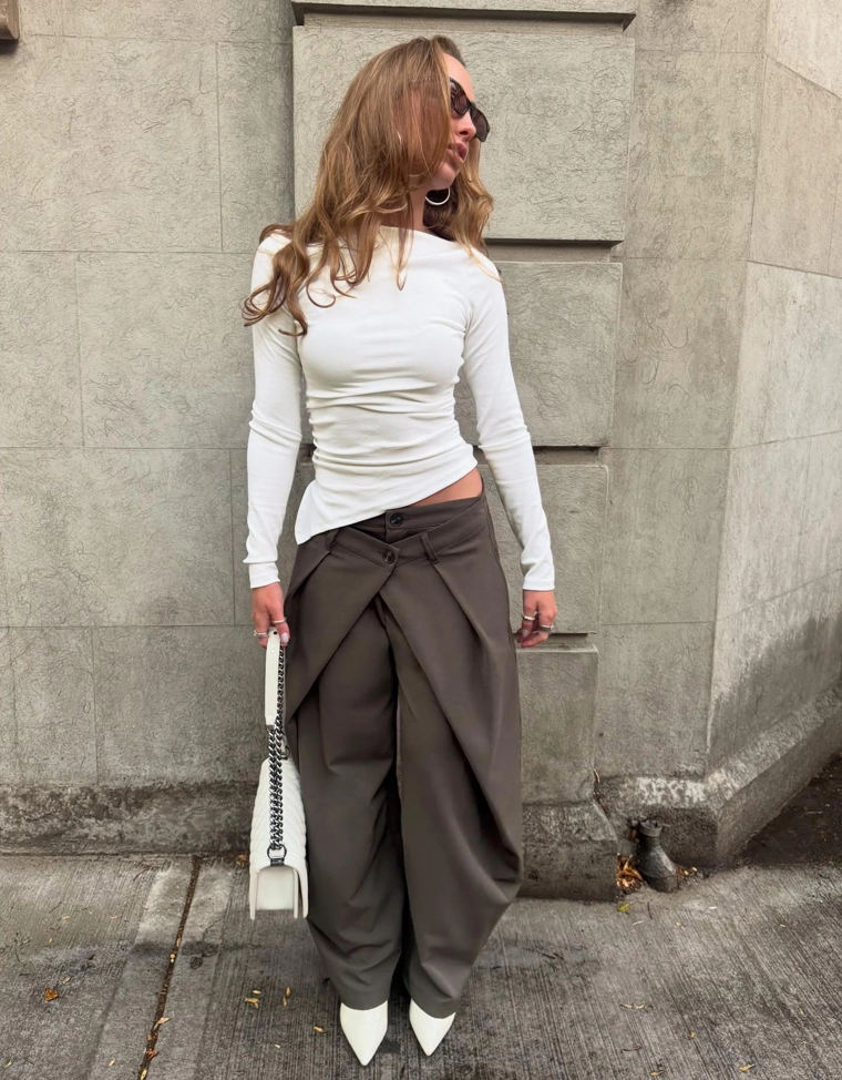 Футболка асимметричного кроя с длинным рукавом