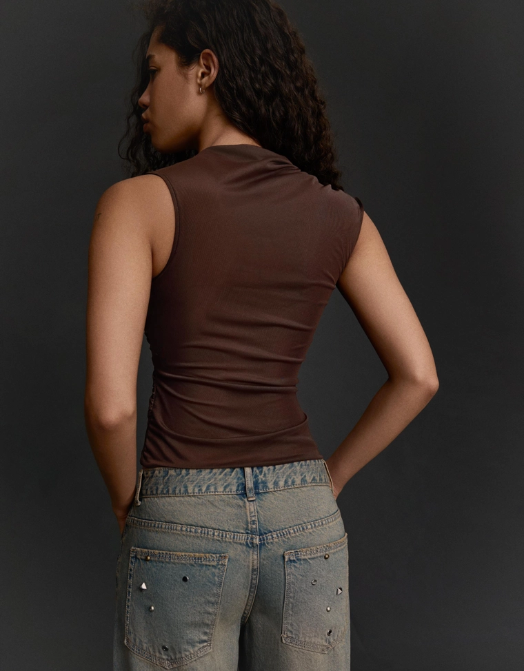 Топ из полупрозрачной ткани без рукавов