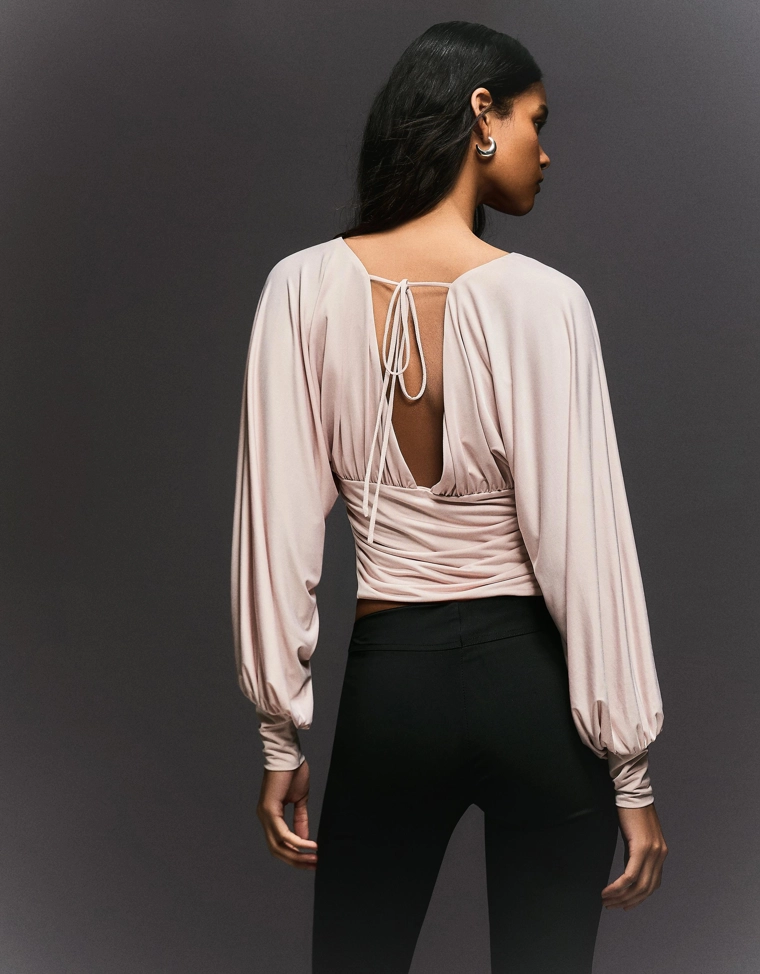 Топ с длинными рукавами и сборками