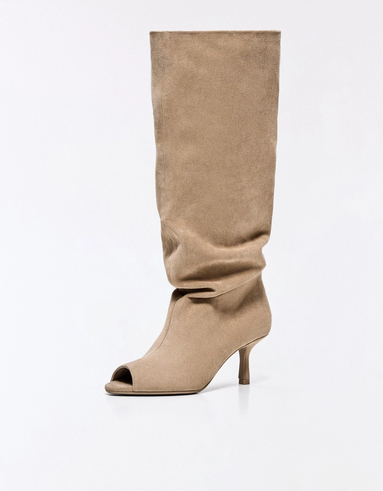 Split kitten heel boots