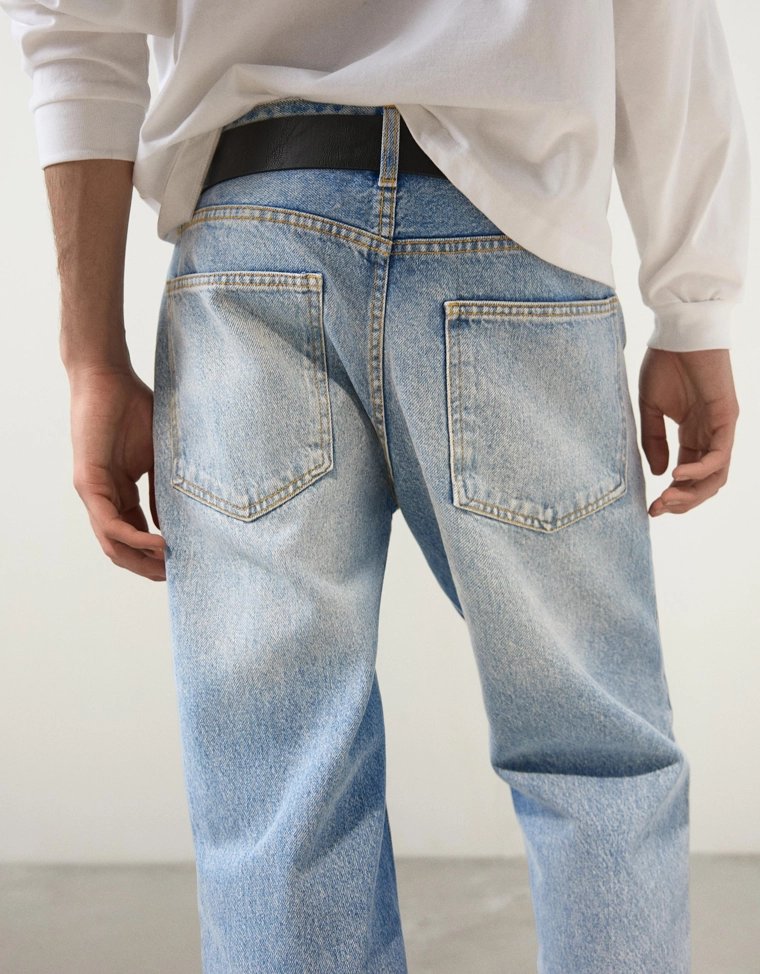 Джинсы прямого кроя