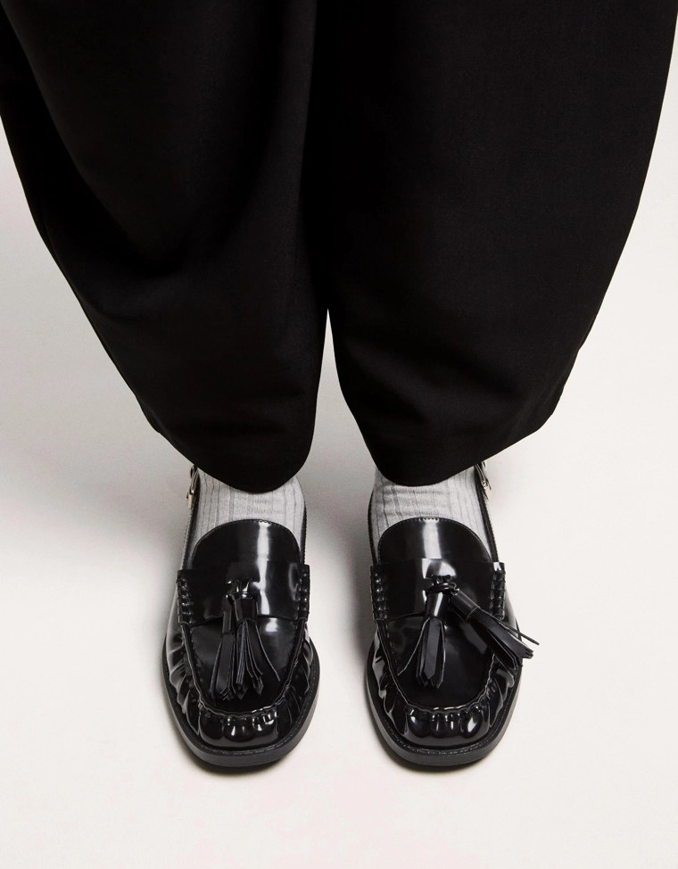 Лоферы с кисточками