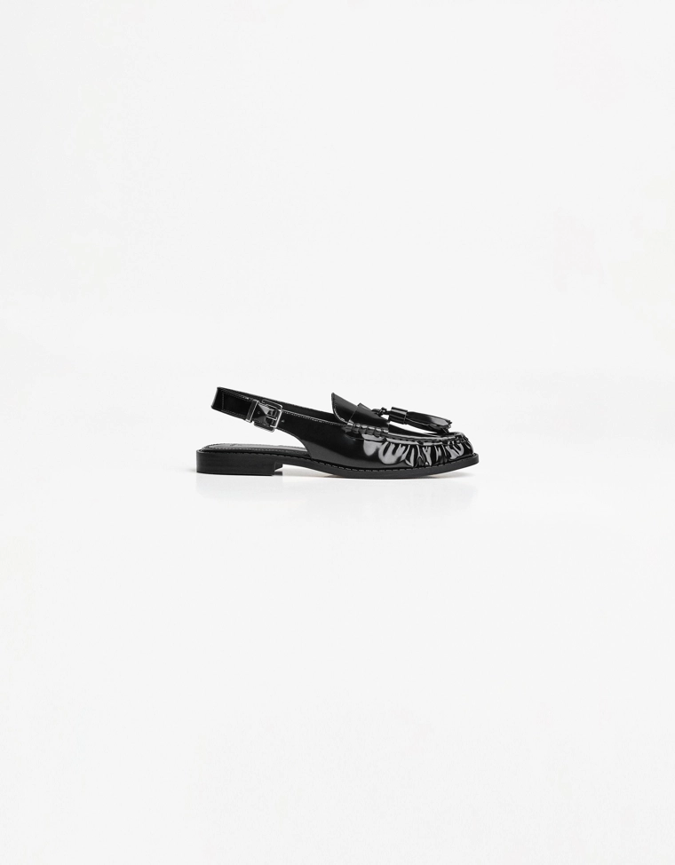 Лоферы с кисточками