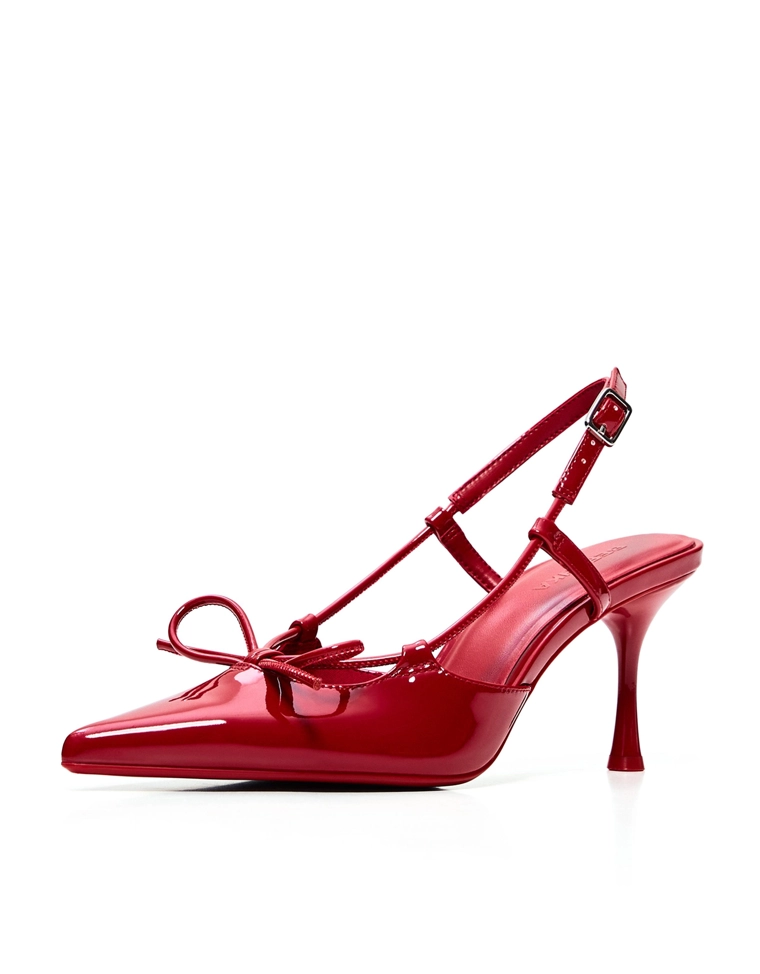 Туфли на каблуке с открытой пяткой и декоративной деталью