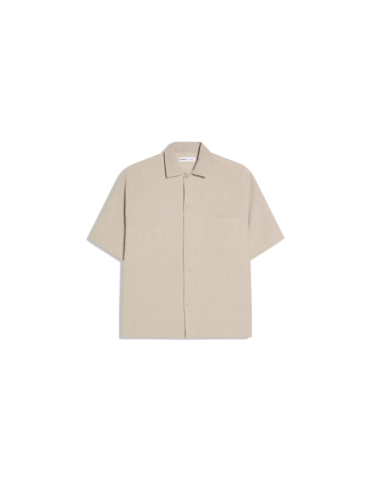 Рубашка геометрического кроя с короткими рукавами