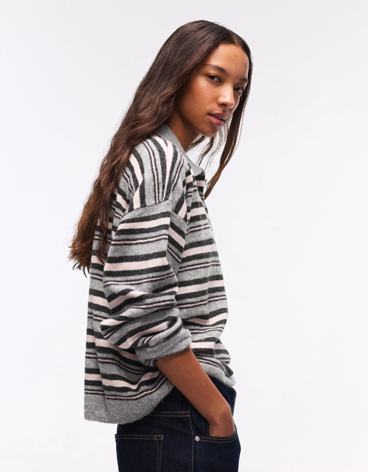 Свитер с воротником поло и принтом