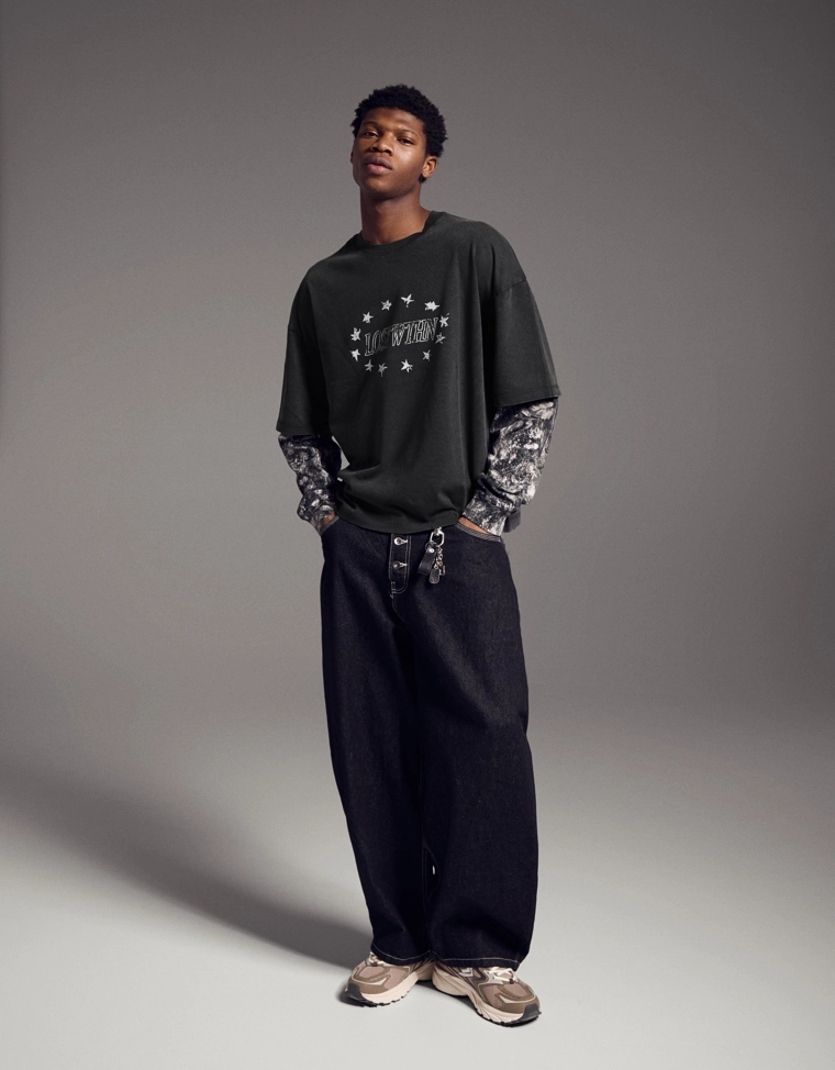 Футболка с длинными рукавами и двойным принтом