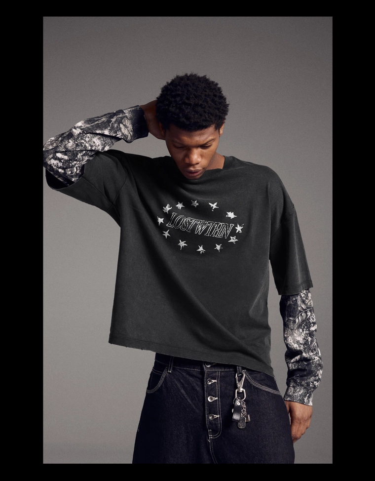 Футболка с длинными рукавами и двойным принтом