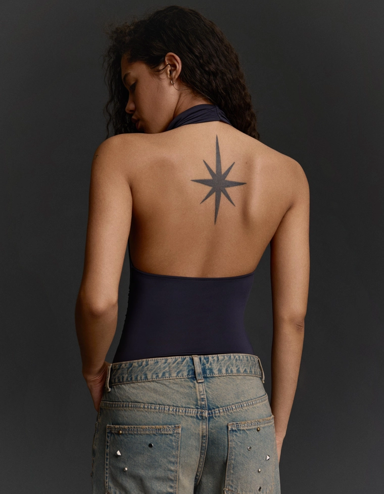 Боди с горловиной халтер и сборками