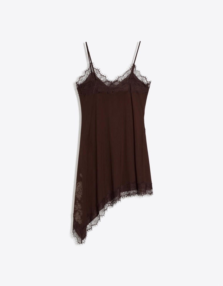 Мини-платье из полупрозрачной ткани с отделкой кружевом